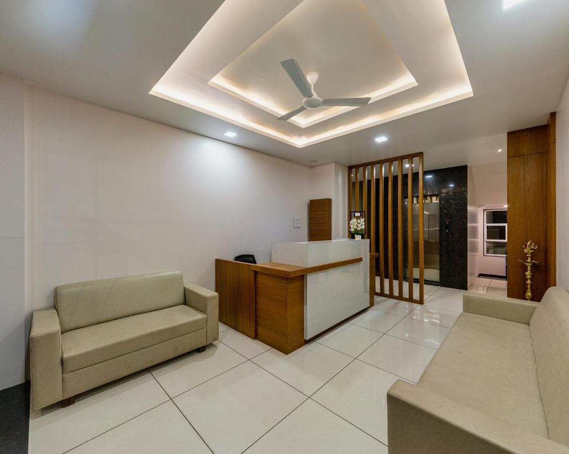 Hotel Grand Indu, 3 Star Kolhapur Eksteriør bilde